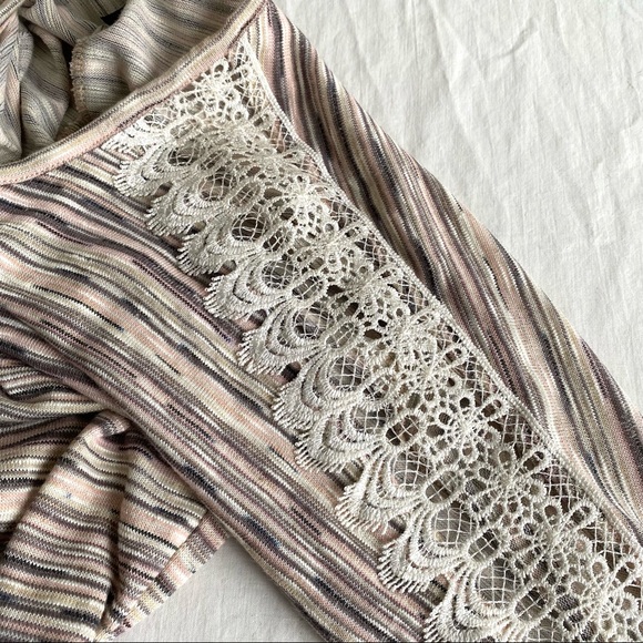 I.N. San Francisco Neutral Heathered Lace Insert Ruched Knit Sweater Top - Picture 11 of 14